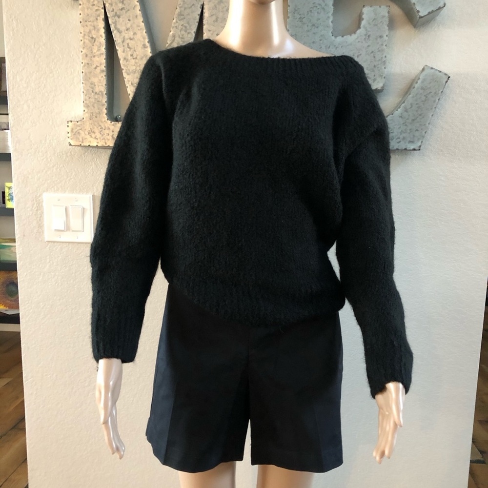 Women’s 6 inch shorts
